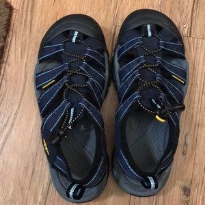 Keen Women’s Sandals 8.5